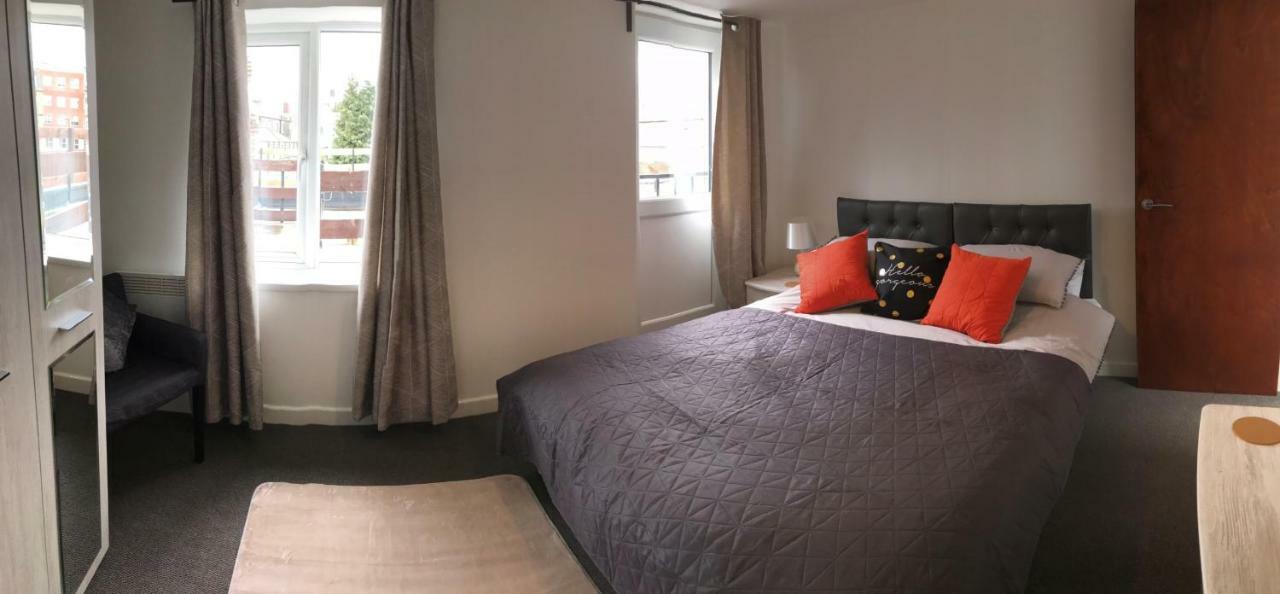 2 Bed Apartment With 2 Ensuites-Near Train Station /Mayflower /City Southampton Exteriör bild
